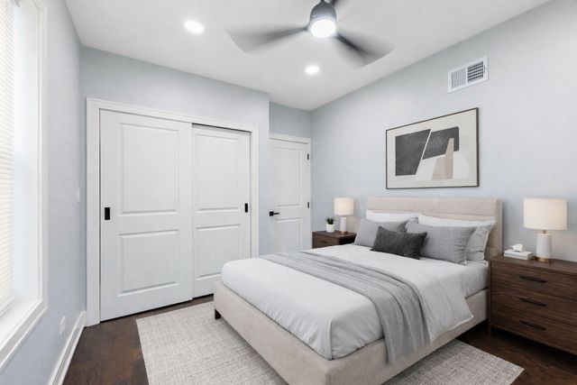 9356 S Manistee Avenue, Chicago, IL 60617