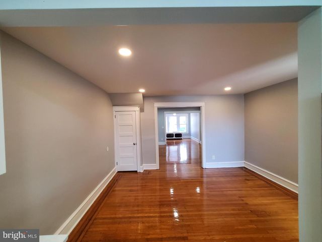 262 W GODFREY AVE, Philadelphia, PA 19120