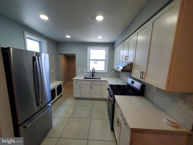 262 W GODFREY AVE, Philadelphia, PA 19120