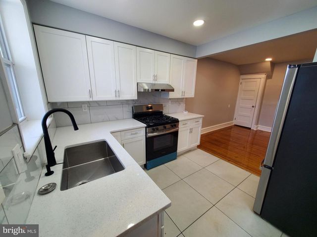 262 W GODFREY AVE, Philadelphia, PA 19120