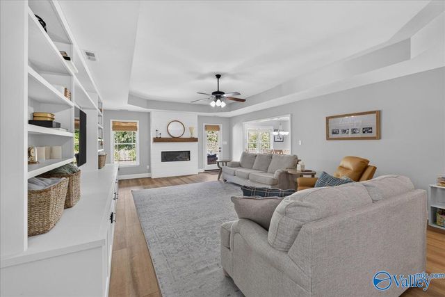 107 Cedar Court Lane, Huntsville, AL 35811