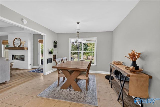 107 Cedar Court Lane, Huntsville, AL 35811