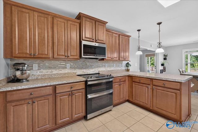 107 Cedar Court Lane, Huntsville, AL 35811