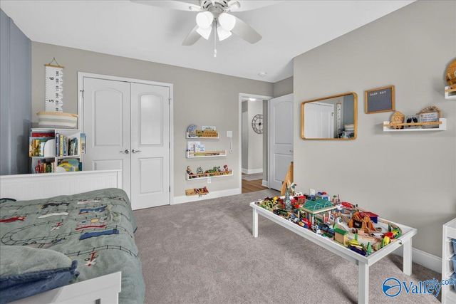 107 Cedar Court Lane, Huntsville, AL 35811