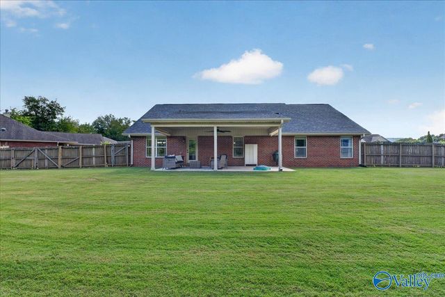 107 Cedar Court Lane, Huntsville, AL 35811