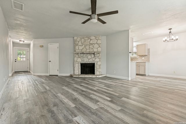 5527 Colewood, San Antonio, TX 78233