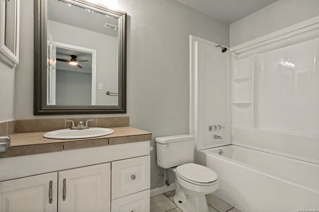 5527 Colewood, San Antonio, TX 78233