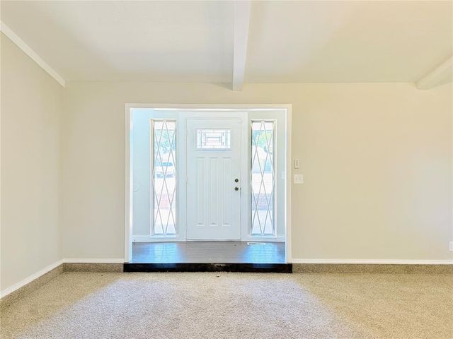 121 W Vail Drive, Yukon, OK 73099