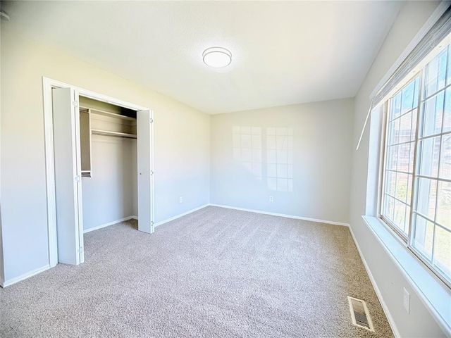 121 W Vail Drive, Yukon, OK 73099