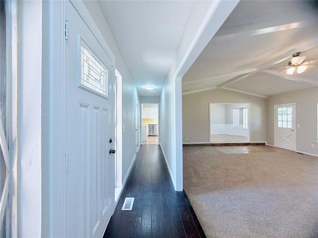 121 W Vail Drive, Yukon, OK 73099