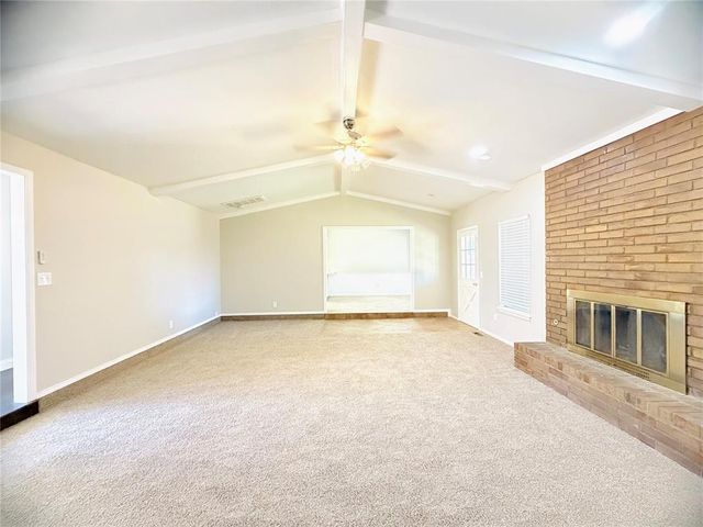 121 W Vail Drive, Yukon, OK 73099
