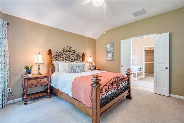 103 Nopal LN, Buda, TX 78610
