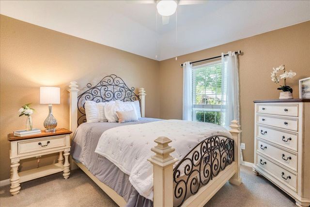 103 Nopal LN, Buda, TX 78610