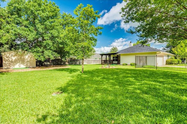 103 Nopal LN, Buda, TX 78610