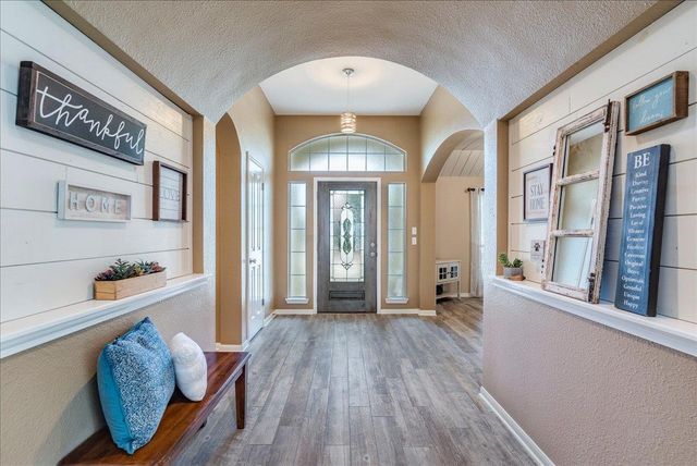 103 Nopal LN, Buda, TX 78610