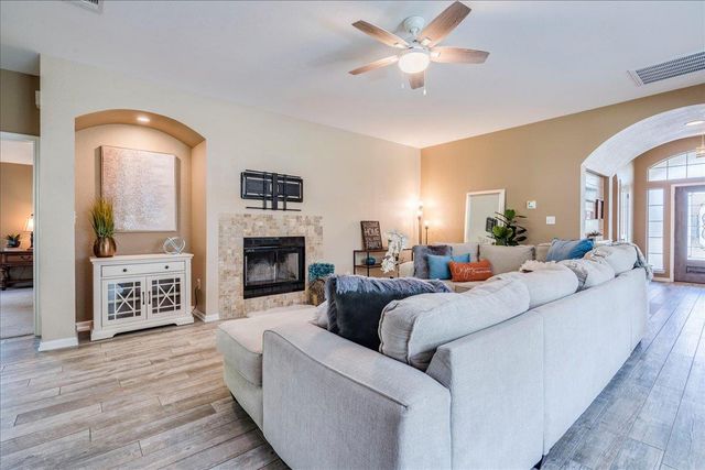 103 Nopal LN, Buda, TX 78610