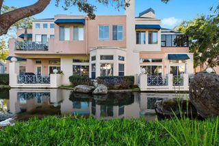 810 Lakeshore Drive, Redwood City, CA 94065