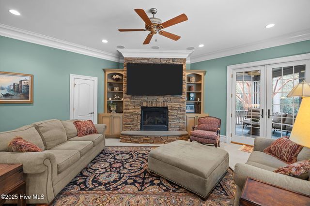 516 Chesapeake Place, Greenville, NC 27858