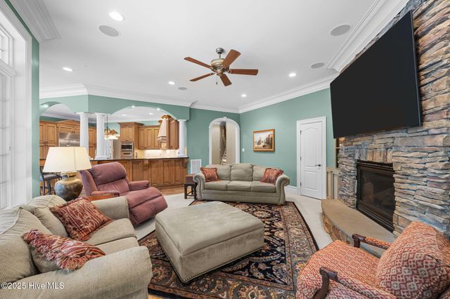 516 Chesapeake Place, Greenville, NC 27858