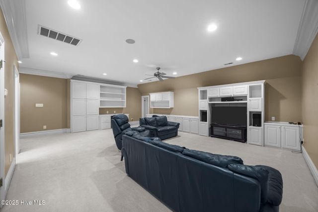 516 Chesapeake Place, Greenville, NC 27858