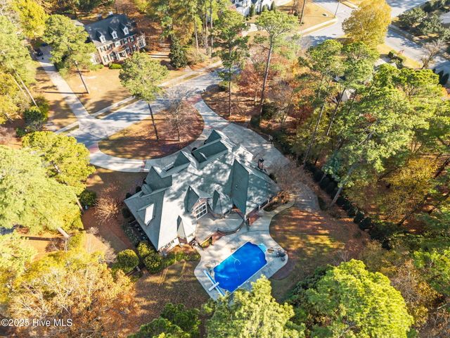 516 Chesapeake Place, Greenville, NC 27858