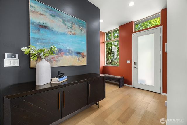 1917 E Alder Street, Seattle, WA 98122