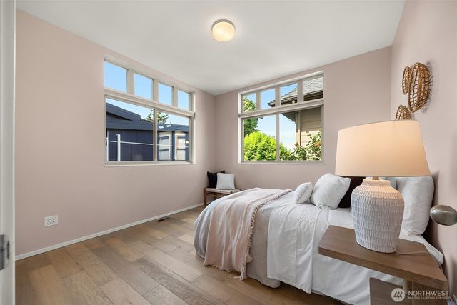 1917 E Alder Street, Seattle, WA 98122