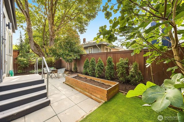 1917 E Alder Street, Seattle, WA 98122