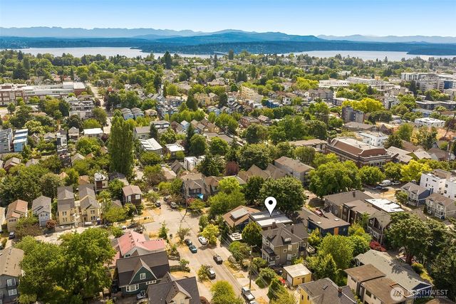 1917 E Alder Street, Seattle, WA 98122