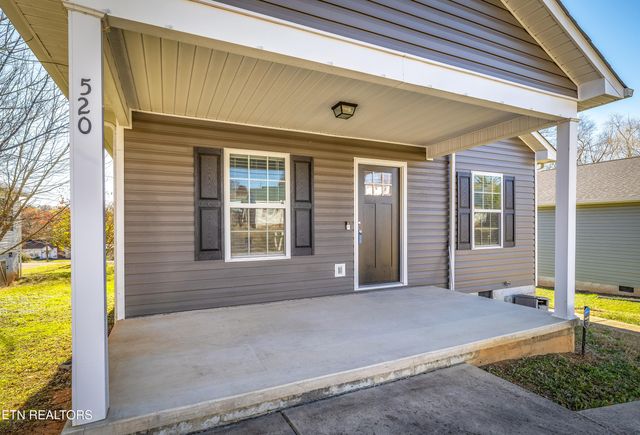 520 Midlake Drive, Knoxville, TN 37918