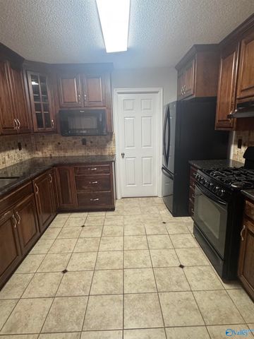 215 Pops Corner, Huntsville, AL 35811