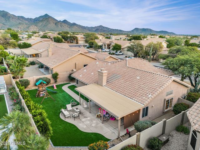 9410 E TOPEKA Drive, Scottsdale, AZ 85255