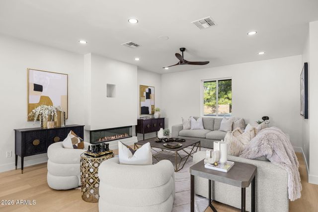 848 S 131ST Street, Gilbert, AZ 85233