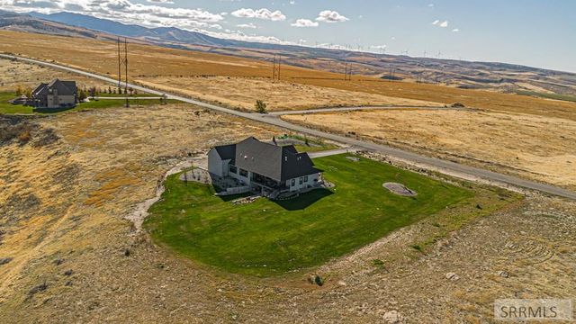 10423 Henry Creek Road, Idaho Falls, ID 83406
