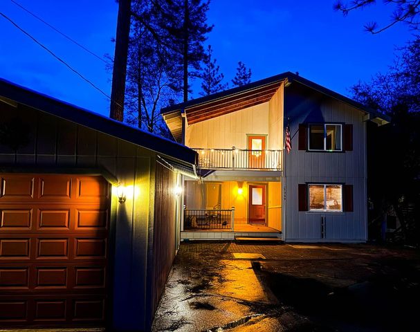 13069 Wells Fargo Drive, Groveland, CA 95321