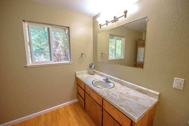 13069 Wells Fargo Drive, Groveland, CA 95321