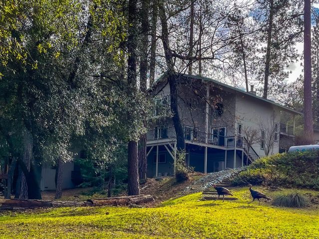 13069 Wells Fargo Drive, Groveland, CA 95321