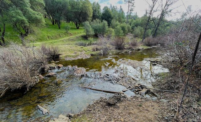 13069 Wells Fargo Drive, Groveland, CA 95321