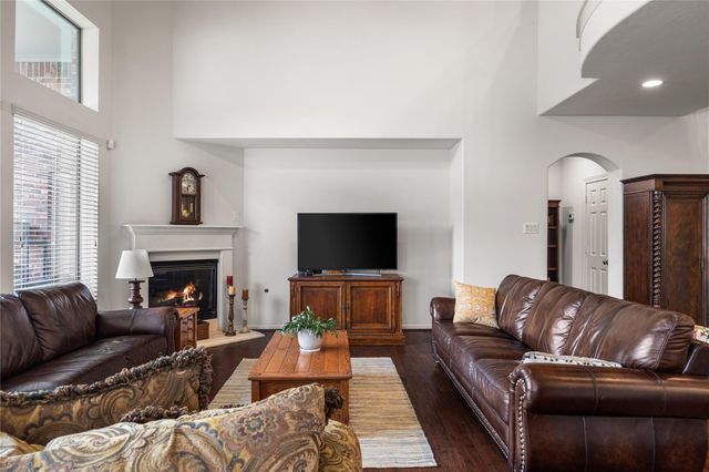 1302 Lake Grayson Drive, Katy, TX 77494