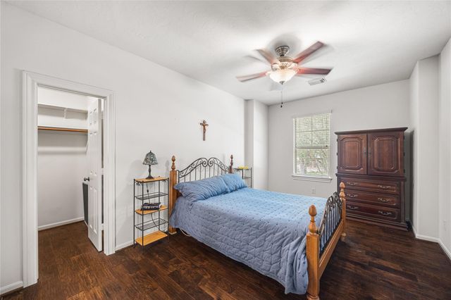 1302 Lake Grayson Drive, Katy, TX 77494