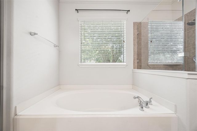 1302 Lake Grayson Drive, Katy, TX 77494
