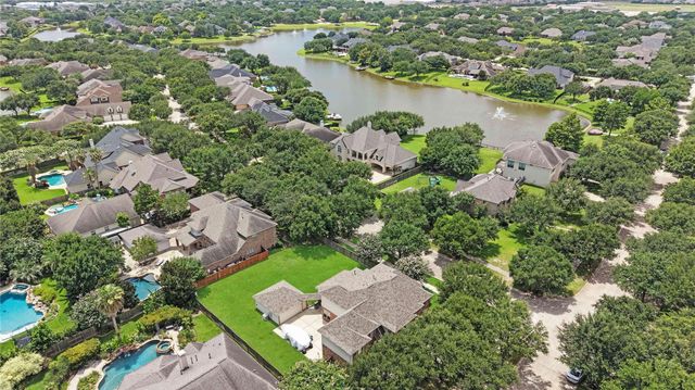1302 Lake Grayson Drive, Katy, TX 77494