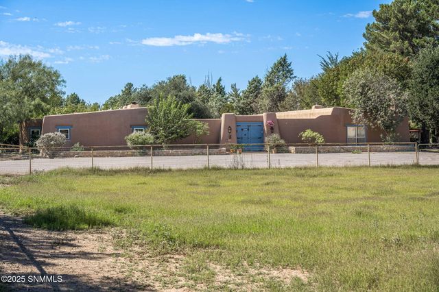 3044 Snow Road, Las Cruces, NM 88005