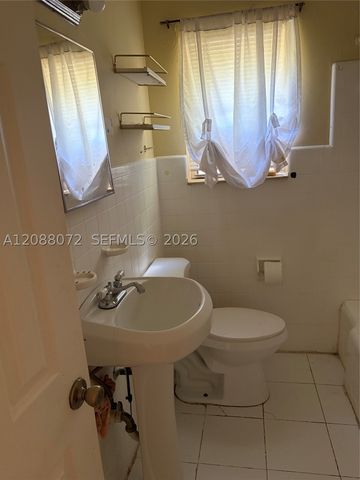 1851 Funston St B, Hollywood, FL 33020