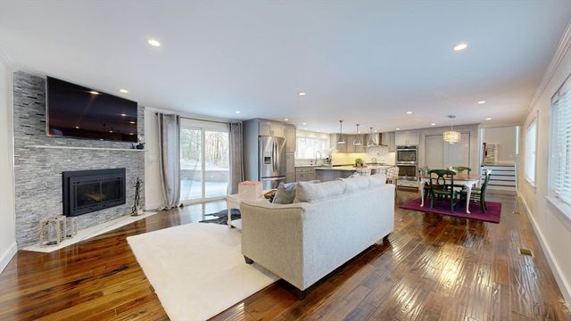 12 Magnolia Street, North Reading, MA 01864