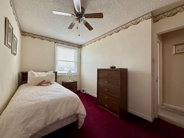 7926 LEONARD ST, Philadelphia, PA 19152