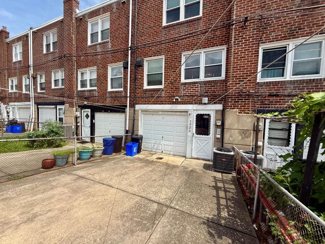 7926 LEONARD ST, Philadelphia, PA 19152
