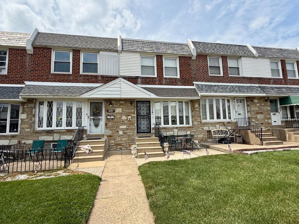 7926 LEONARD ST, Philadelphia, PA 19152