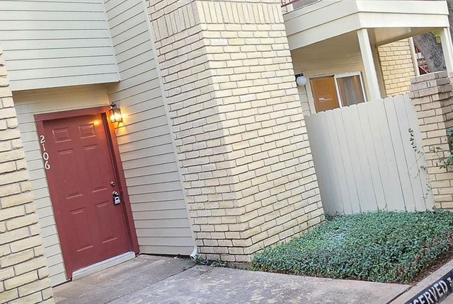 2120 El Paseo Street 2106, Houston, TX 77054