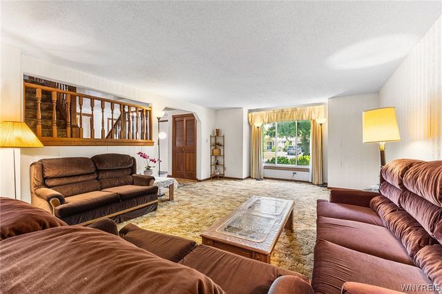 47 Windridge Court, Amherst, NY 14221